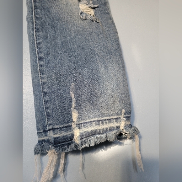 Judy Blue Straight Fit Distressed Jeans Size 25 in Blue - Picture 3 of 13